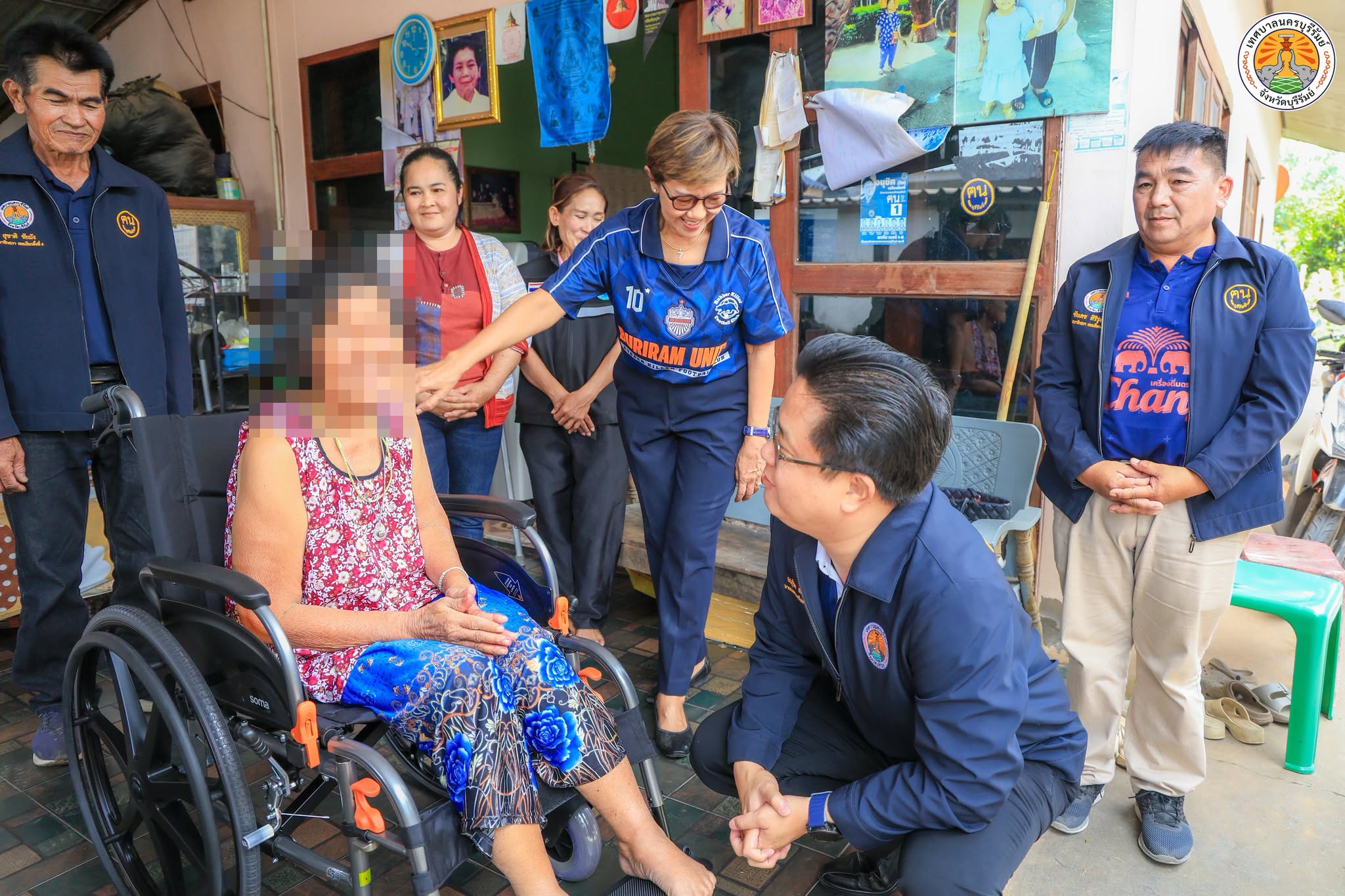 มอบรถเข้นช่วยเหลือผู้พิการเพื่อส่งเสริมคุณภาพชีวิต